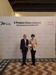, An&iacute;s La Violetera: tradici&oacute;n premiada en cert&aacute;menes nacionales e internacionales
